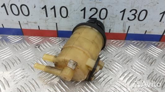 Бачок гу KIA sportage 2 (1KK14NO01)