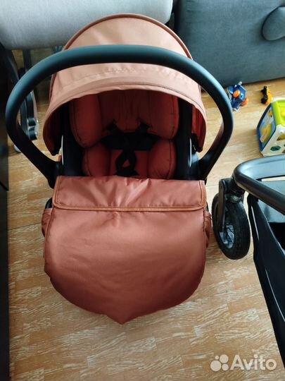 Коляска 3 в 1
