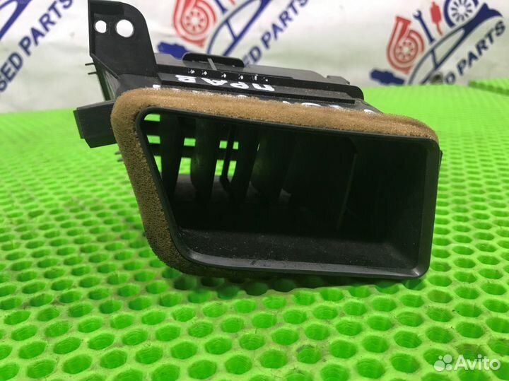 Дефлектор обдува правый Acura Rdx TB1 K23A1 2007