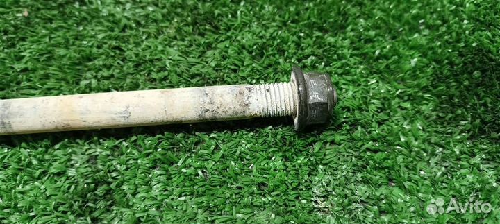 Ось переднего колеса (мото) Мопед yamaha vino