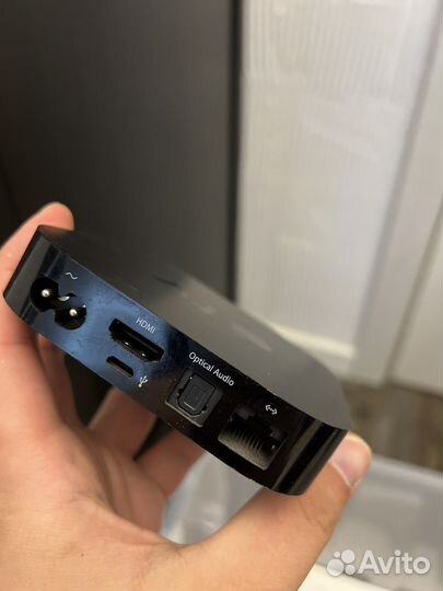 Apple TV 2 приставка