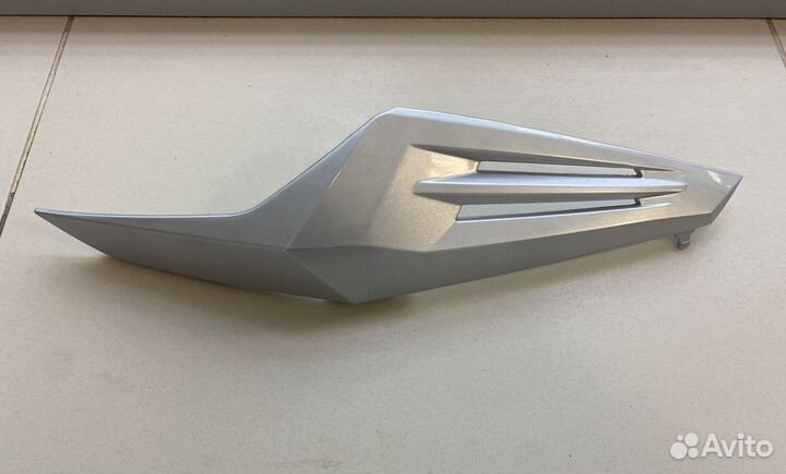 Задний нижний боковой обтекатель Stels Vortex