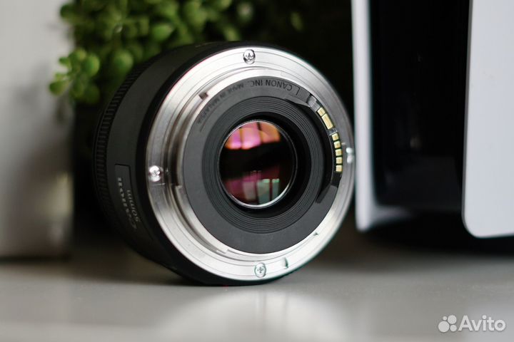 Объектив Canon EF 50 mm f/1.8 stm