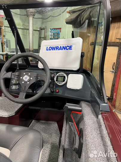 Windboat 4.6dcx+suzuki df60