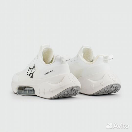 Naked wolfe White Wmns