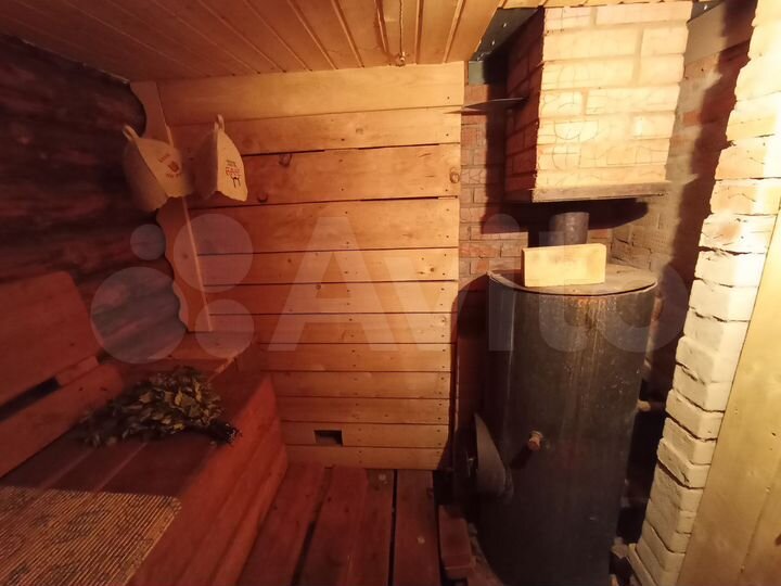 Дом 29,9 м² на участке 4 сот.