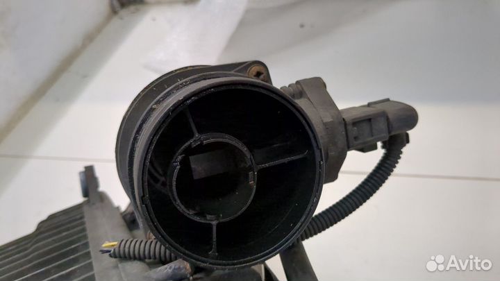 Корпус воздушного фильтра Volkswagen Touareg, 2005