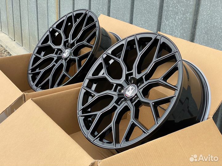 Диски Vossen HF2 R 17 4x100 Черный глянец