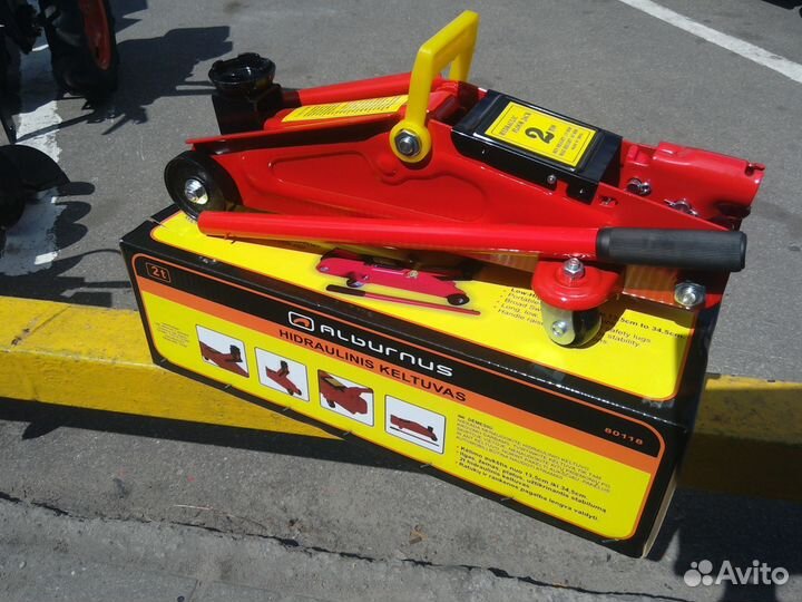 Домкрат 2 тонны