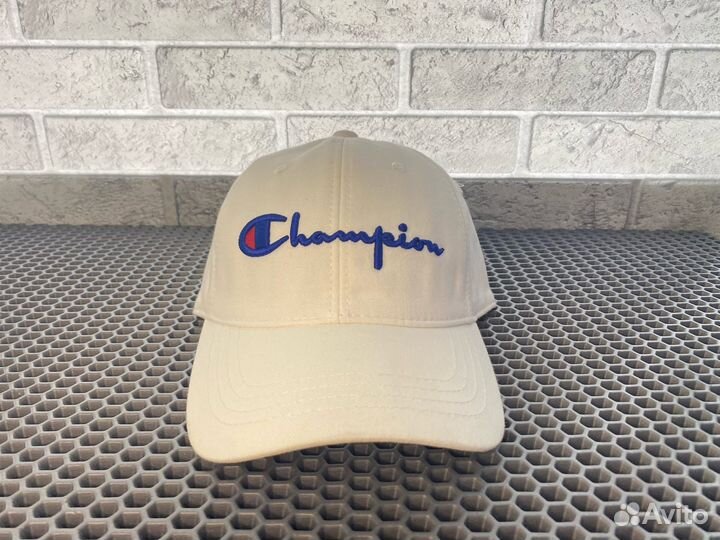 Кепка белая Champion