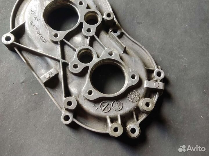 Крышка распредвалов левая Mercedes Benz m272 X204