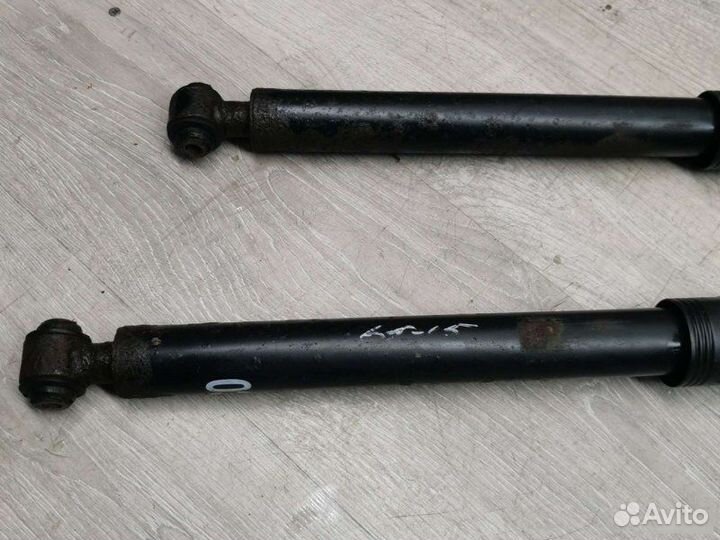 Амортизатор Mercedes C W204