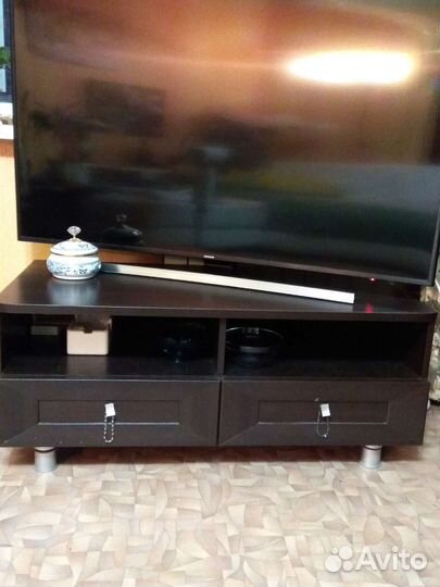 Тумба под телевизор