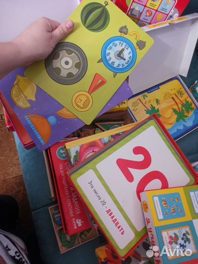 Коробка с развивашками