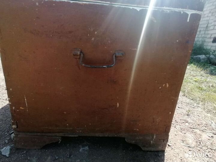 Сундук деревянный старинный