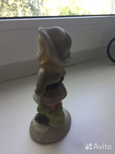 Статуэтка бисквитный фарфор Германия Винтаж