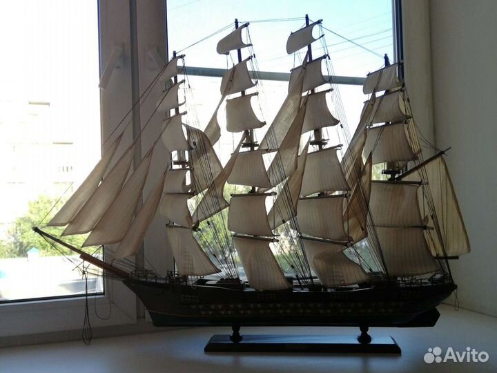 Корабли декоративные