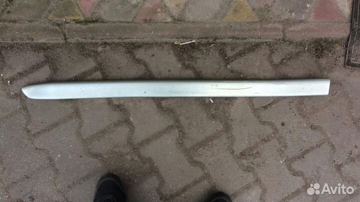 Mazda мпв 99-05 молдинг двери