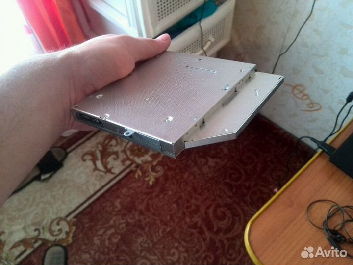 Дисковод на ноут