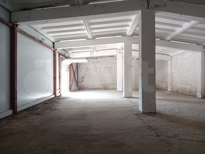 Склад с рампой, 350-777 м²