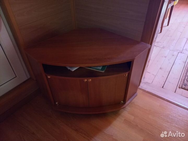 Тумба под телевизор бу