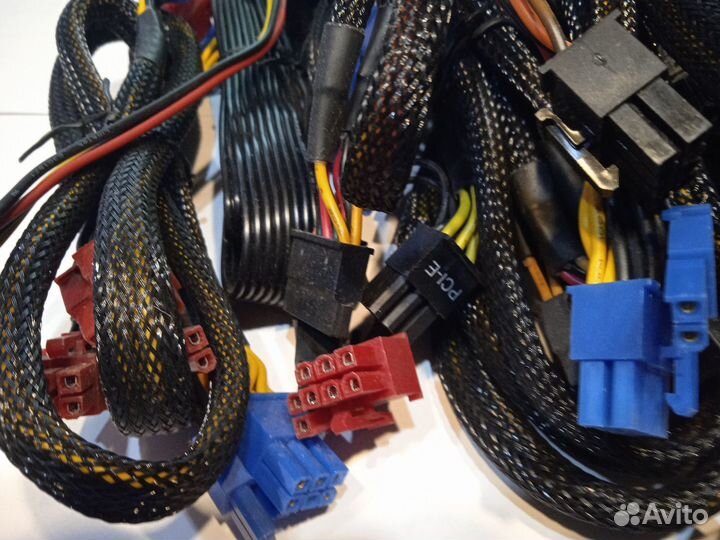 Кабель для модульного блока питания