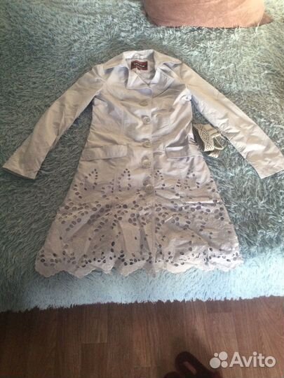 Плащ женский 44