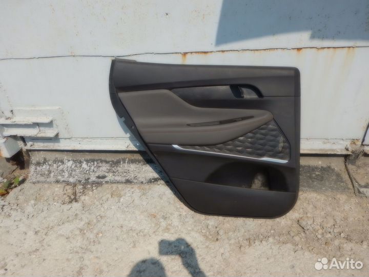 Карта задней левойдвери Hyundai Santa Fe 4