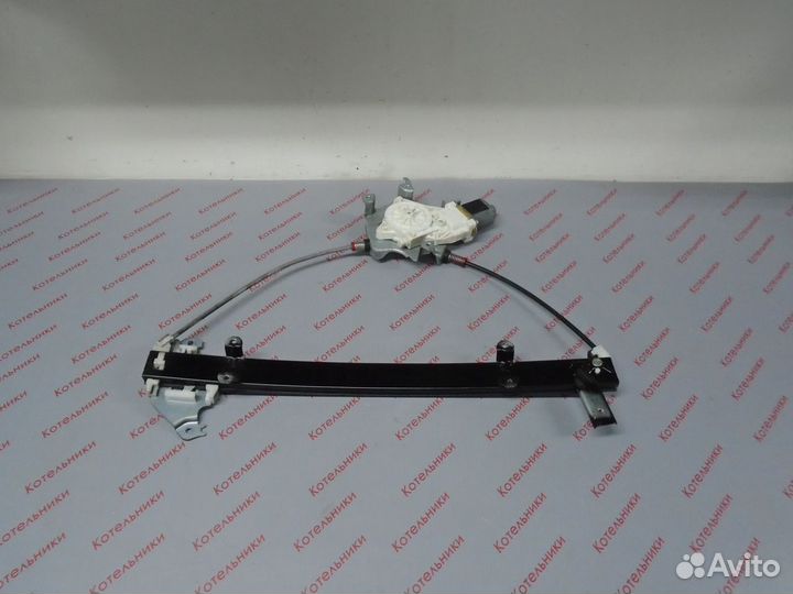 Nissan 80700-BC40B Стеклоподьемник передний правый