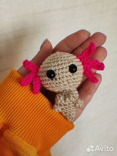 Аксолотль брелок