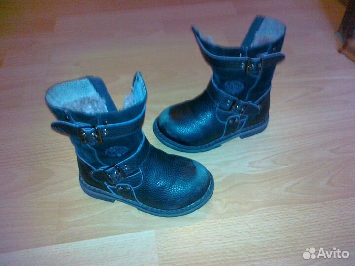 Продам зимние ботинки