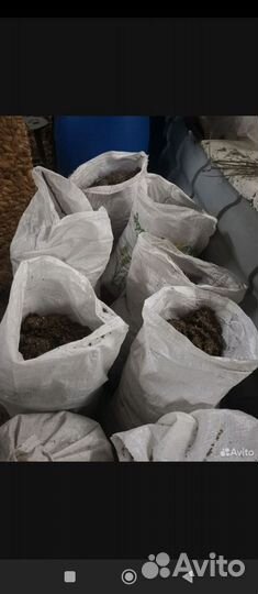 Куриный помет в мешках