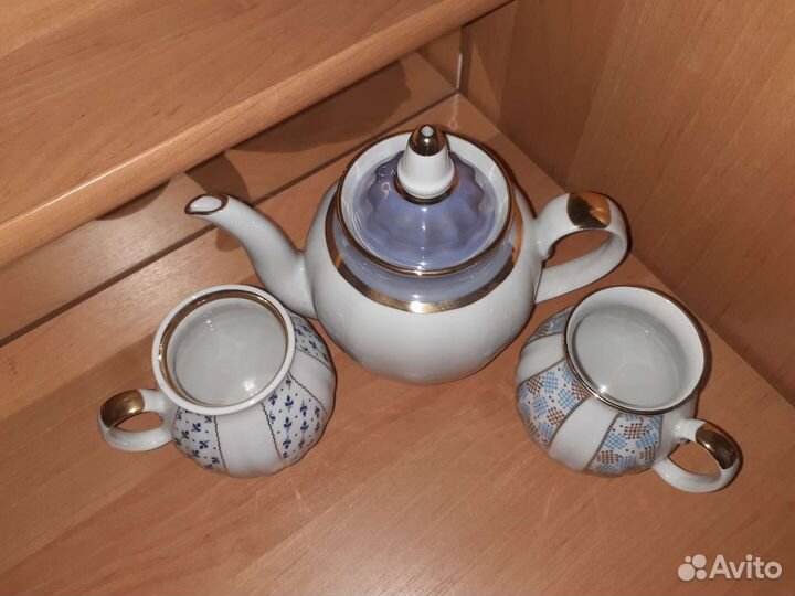 Новые Чайник, молочники Дулево