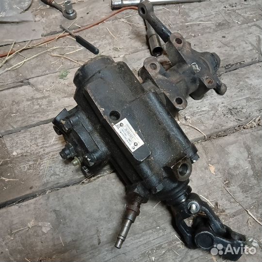 Рулевой редуктор с гур