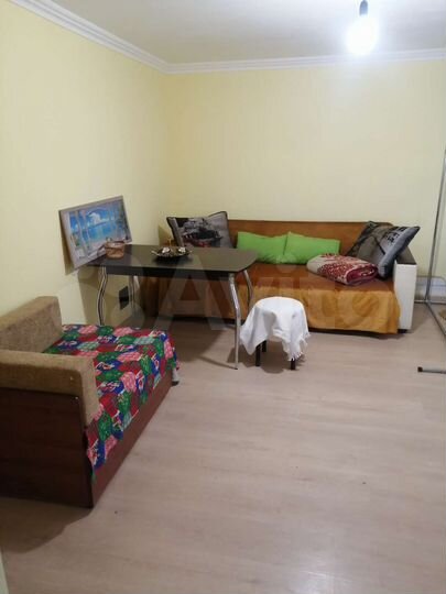 Комната 35 м² в 4-к., 3/3 эт.