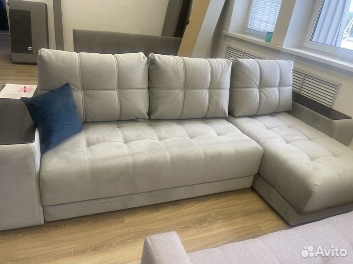 Диван Boss XL + журнальный стол в подарок