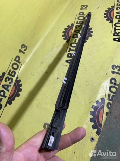 Молдинг стекла задний левый Kia Rio FB 2017-2020