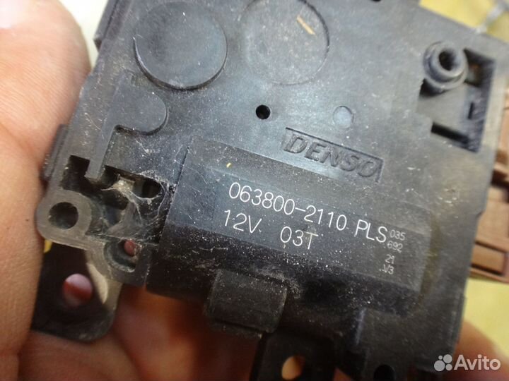 Тойота Моторчик заслонки отопителя toyota