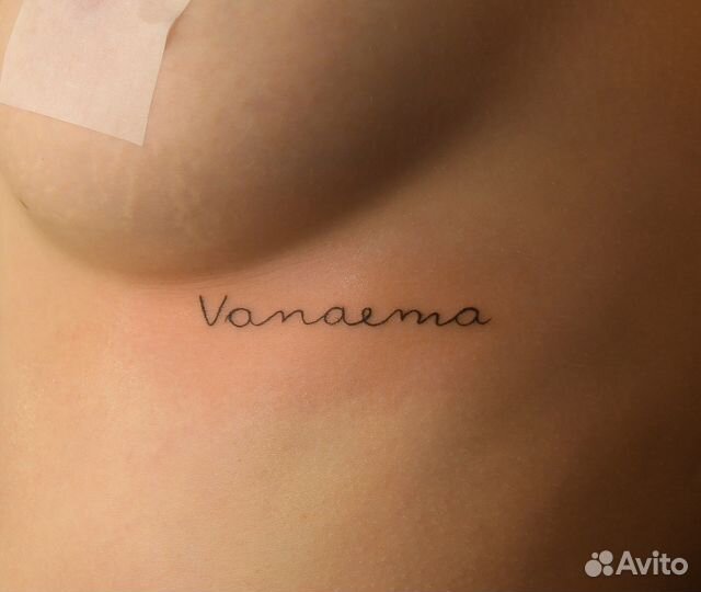 Татуировка, тату мастер в студии