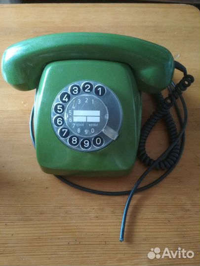 Старый дисковый телефон FeTAp 611-2