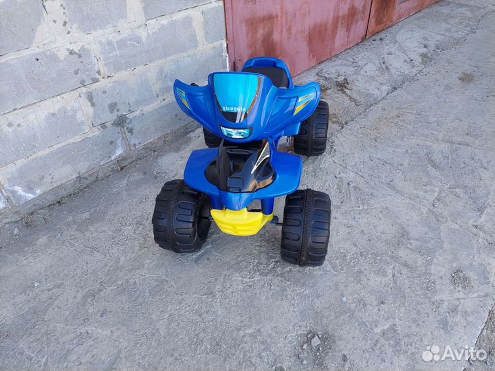 Детский квадроцикл на аккумуляторе