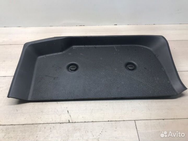 Крышка отсека инструментов Mercedes Sprinter W907