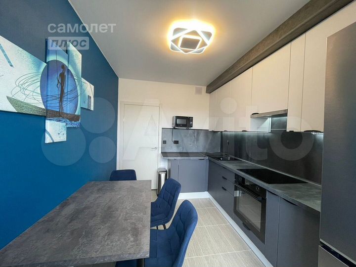 2-к. квартира, 47 м², 18/21 эт.