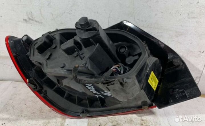 Фонарь задний правый Seat Ibiza 4