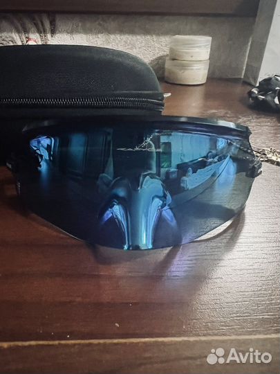 Солнцезащитные очки италия