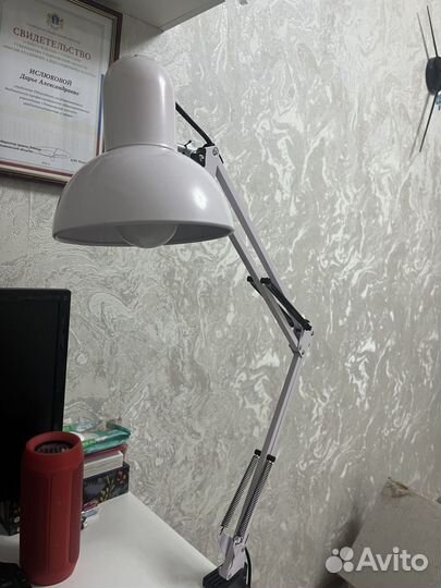 Лампа настольная
