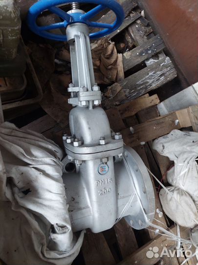 Продам задвижки ду-80, ду-150, ду-200