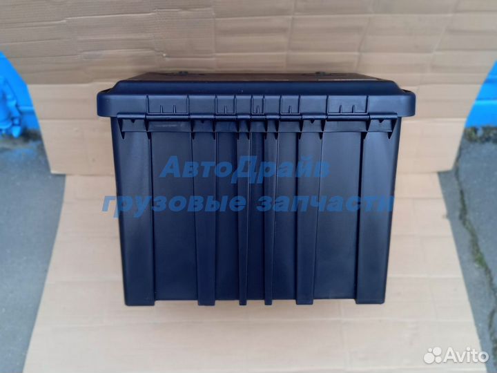 Ящик инструментальный прицепа (пластик) 500*350*47