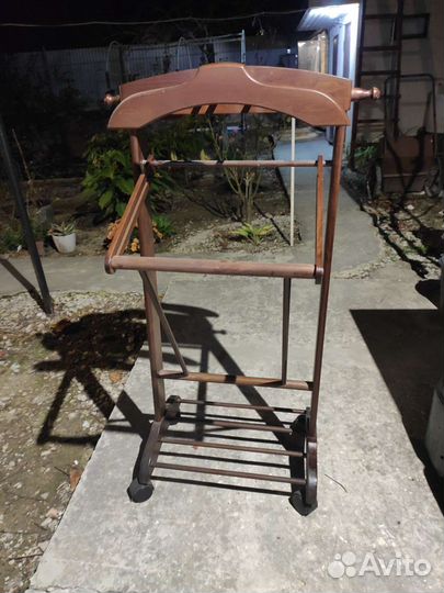 Вешалка напольная