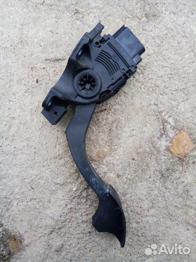 Педаль газа Ford Mondeo lV